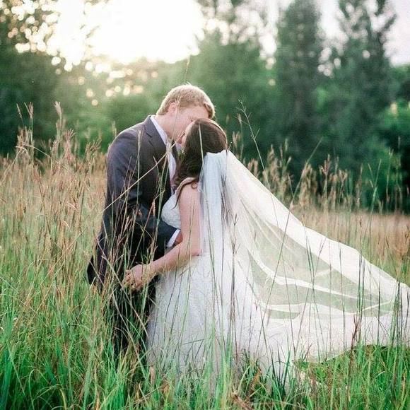 Meet your Posher, Jessica - Picture 1 of 1